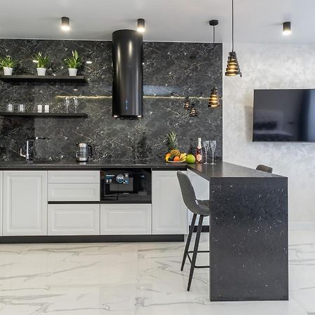 Лучшие Апартаменты На 2 Этаже В Жк Seven Kiew Exterior foto