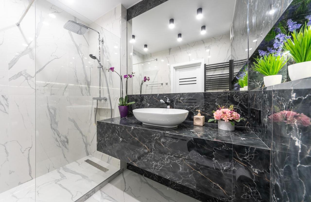 Лучшие Апартаменты На 2 Этаже В Жк Seven Kiew Exterior foto